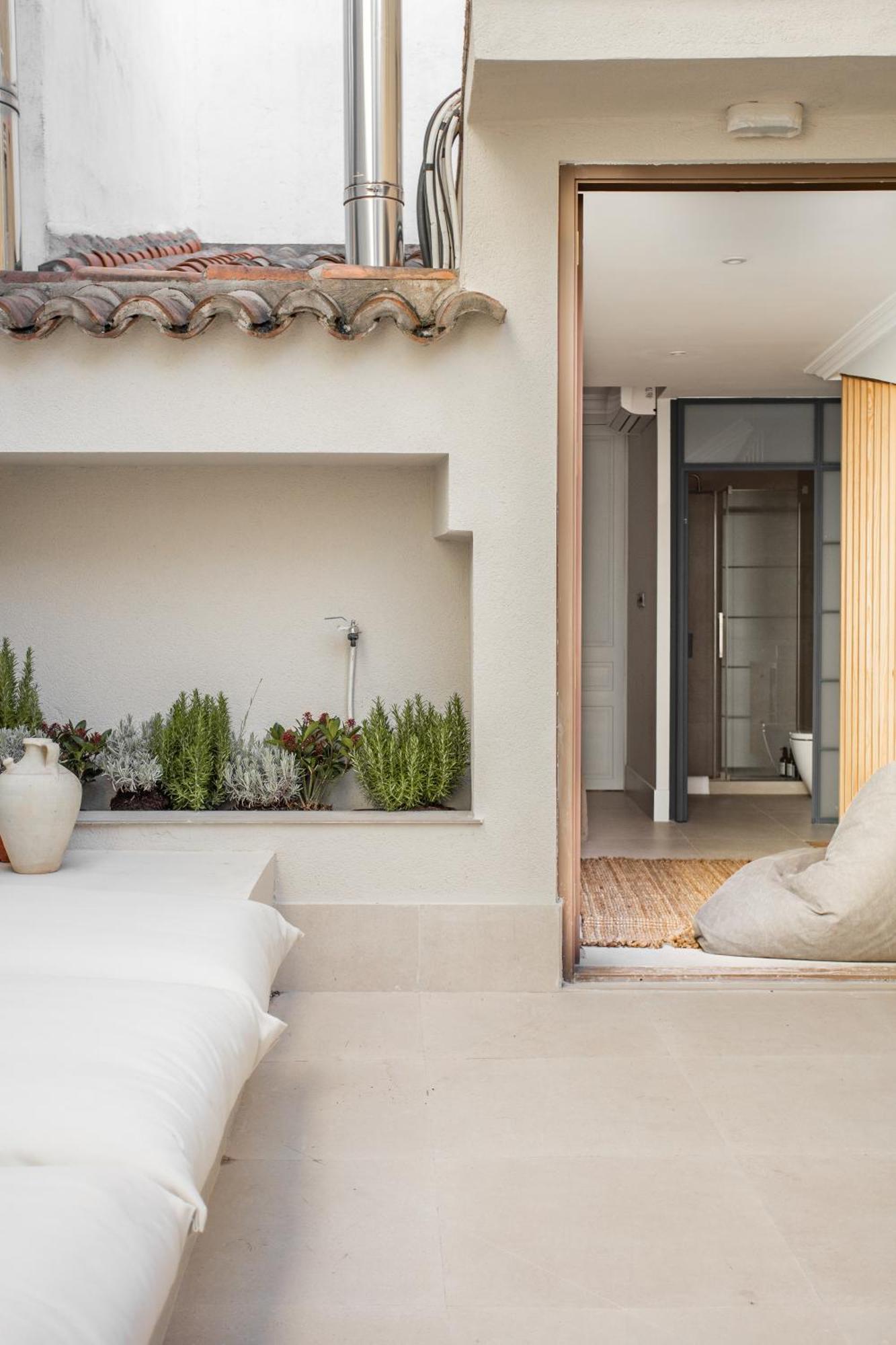 Seissta Madrid Centro "Remodelado" Aparthotel Exterior photo